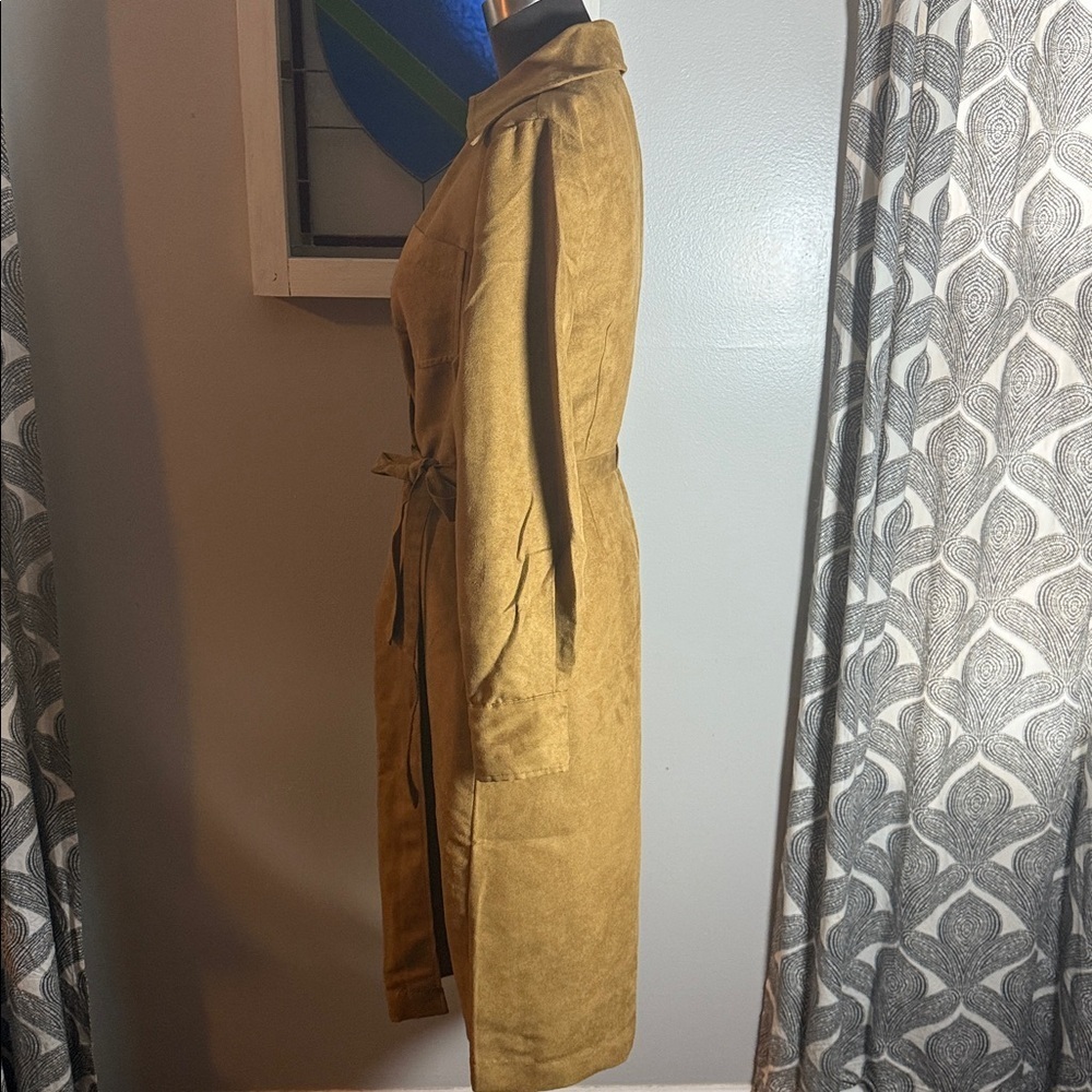 Banana Republic Vegan Suede Belted Wrap Dress in a tan color SZ 10 - Picture 5 of 9